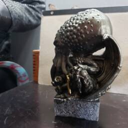Cthulhu Statue - thumbnail 2