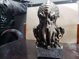 Cthulhu Statue - thumbnail 1