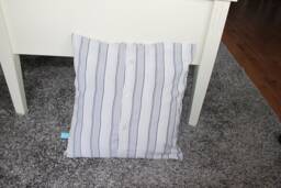 Pillow Cover Classic Blue - thumbnail 1