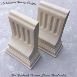 Two Small Handmade Victorian Plaster Fluted Corbels - H165mm X W130mm D65mm - thumbnail 3