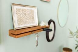 Wooden Key Holder With Shelf - Floating Rack in Solid Oak For Entryway