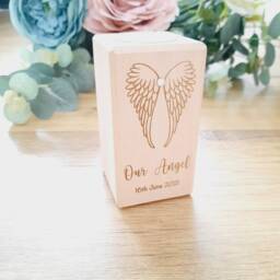 Memorial Candle - Personalised/Miscarriage Stillbirth Babyloss Loved One Angel Wings - thumbnail 2