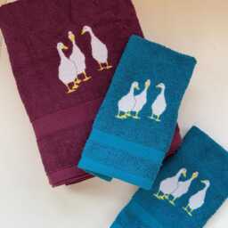 Embroidered Towel With Geese - Guest Towel, Hand Or Bath - 100% Cotton Bathroom, Kitchen, Sauna Gift Idea & Decoration - thumbnail 3