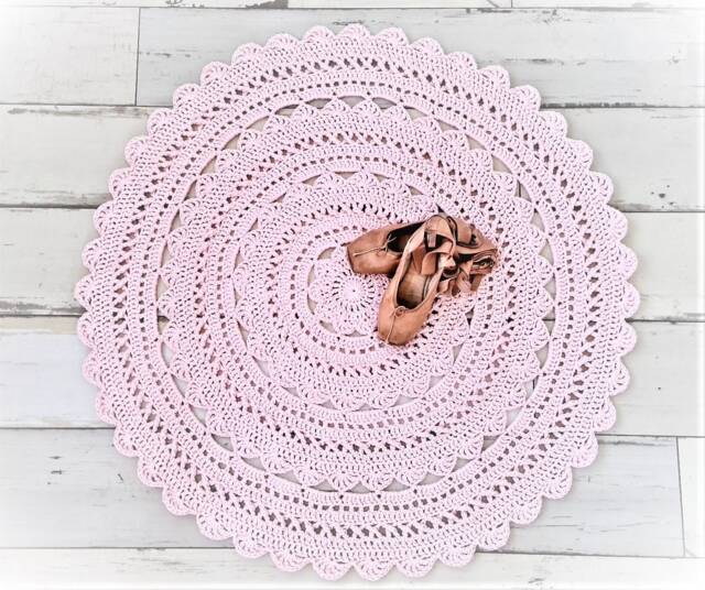 Carpet - Minoux 100 cm in Soft Pink - image 1