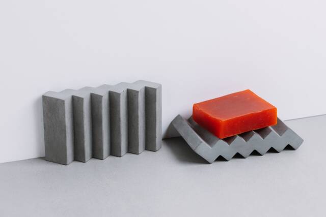 Zig Zag Concrete Soap Dish, Geometric Minimalist Holder, Self Draining Tray, Modern Bathroom Decor, Ribbed Cement Saver - image 1
