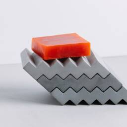 Zig Zag Concrete Soap Dish, Geometric Minimalist Holder, Self Draining Tray, Modern Bathroom Decor, Ribbed Cement Saver - thumbnail 3