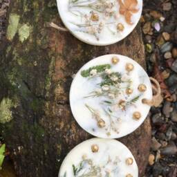 Set Of Three Wax Melt Gypsophila, Gold Flax, Melt, 100% Vegan, Festive Decor, Tree Christmas Decorations, Soy Wax, Tablet - thumbnail 2