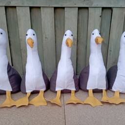 Eddie The Seagull Doorstop/Bookend -Diy Flat Packed-Funny Doorstop-Coastal Decor-House Warming-Beach Life-Unique Gift-Birds-Grey-White - thumbnail 2
