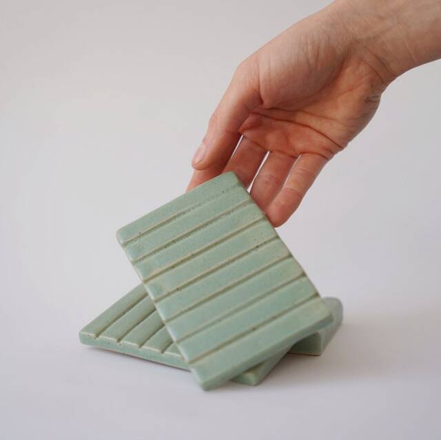 Ceramic Soap Dish - Green - image 1
