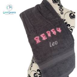 Pigs Towel - Personalised Face Cloth/Hand Bath = Embroidered - thumbnail 2
