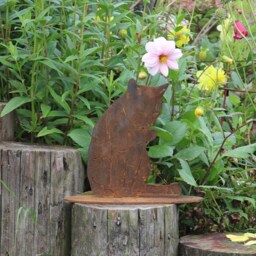 Rusty Metal Cat Licking Paw Statue, Garden Art Decor - thumbnail 3