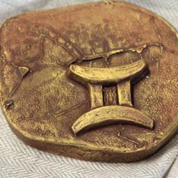 Gemini Astrological Horoscope Symbol Bas Relief Zodiac Sign Small Sculpture Wall Art Birthday Gift Gold Silver Home Decor Office - thumbnail 2