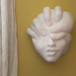 Abstract Squished Face Sculpture, Nordic Wall Decor - thumbnail 3