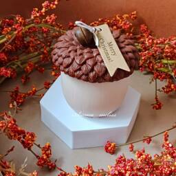 Handcrafted Acorn Candle Soy & Bee Wax, Eco-Friendly Christmas Decor - thumbnail 3