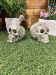 Stone Garden Pair Of Axe/ Barb Wire Skull Gothic Human Head Ornament Statue - thumbnail 1