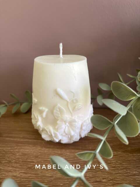 Floral Bouquet Soy Wax Candle Fragranced Sculpture Candle - image 1
