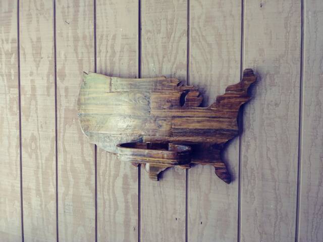 America Shelf - Pallet Wood Rack Custom Art - image 1