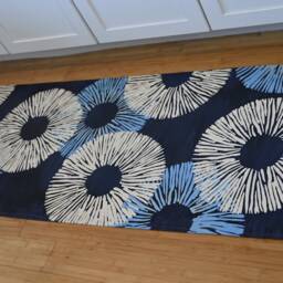 "Floorcloth - Made To Order ""Two Toned Blue Flower"" 24"" X 70" - thumbnail 4
