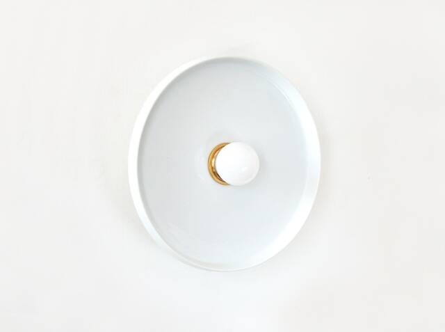 Minimalist White Porcelain Wall Light Fixture With Gold Accent - image 1