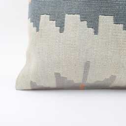 Handwoven Beige Kilim Pillow Cover Vintage Turkish Wool - 16x24 - thumbnail 2