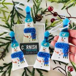 Snowman With Seagull Christmas Tree Decoration, Snowman Christmas, Snowman, Fused Glass Cornwall - thumbnail 2