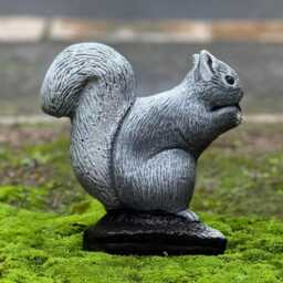 Concrete Squirrel Sculpture Garden Figurine Outdoor Woodland Statue Yard Ornament Animal Decoration Squirrel Lover Gift Art - thumbnail 4