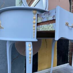 French Style Kidney Shaped Dressing Table - Compact Vanity - thumbnail 3