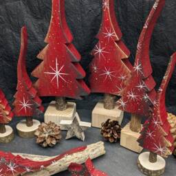 Nutcracker, Dark Red, Christmas Tree With Star Or Gradient, Glittering Fir Tree, Hand-Painted Wooden in 4 Sizes - thumbnail 2