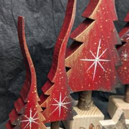 Nutcracker, Dark Red, Christmas Tree With Star Or Gradient, Glittering Fir Tree, Hand-Painted Wooden in 4 Sizes - thumbnail 3