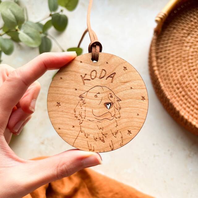 Golden Retriever Christmas Bauble Personalised Wooden Pet Ornament - image 1