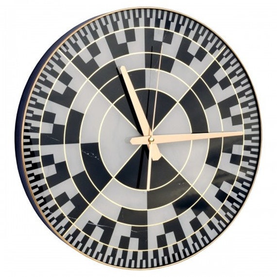 Stylish Black, White & Gold Bold Classic Wall Clock Luxurious Chequer Style Decorative Wallhanging Roman Numerals Large Home Decor - image 1