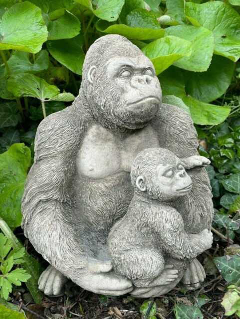 Gorilla W Baby Stone Statue - Reconstituted Outdoor Garden Ornament Sculpture - image 1