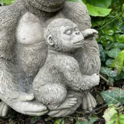 Gorilla W Baby Stone Statue - Reconstituted Outdoor Garden Ornament Sculpture - thumbnail 3