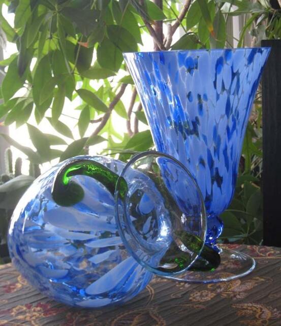 The Amphora & Vase Beautifully True Blue Love - image 1