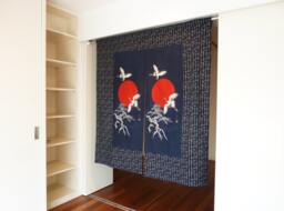 Japanese Noren Curtain, Order Made, Indigo Blue Noren, Kanji Fabric, Crane Wall Fabric Panel, 2 Panel Curtain Tissu - thumbnail 1