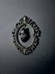Gothic Framed Hanging Heart Wall Decor - thumbnail 1