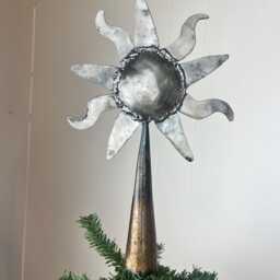 Christmas Tree Topper Sun Design, Handmade Steel Holiday Decor - thumbnail 3