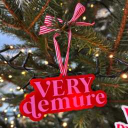 Very Demure Mindful Cutesy Christmas Tree Decoration - Red White Pink Acrylic Slogan Baubles Clashing Colours Bright Colourful - thumbnail 3