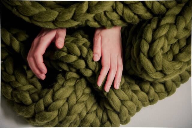Chunky Blanket For Mother's Day, Wedding, Anniversary & Birthday Gift Handmade Giant Wool Merino Throw 45 Colors - image 1