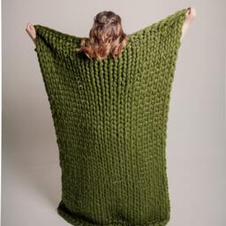 Chunky Blanket For Mother's Day, Wedding, Anniversary & Birthday Gift Handmade Giant Wool Merino Throw 45 Colors - thumbnail 3
