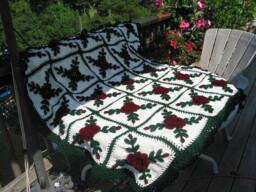 Crocheted Rose Afghan Burgundy Red Floral Blanket Bedspread