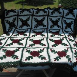 Crocheted Rose Afghan Burgundy Red Floral Blanket Bedspread - thumbnail 3