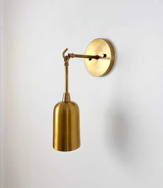 Modern Brass Wall Sconce - Classic Elegant Light Fixture - image 1