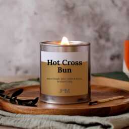 Hot Cross Bun Crackle Wick Candle, Easter Inspired Bakery Candle - thumbnail 2