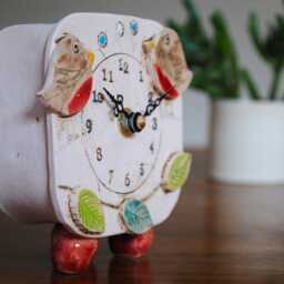 Handmade Ceramic Robin Clock Quirky Mantelpiece Decor - thumbnail 3