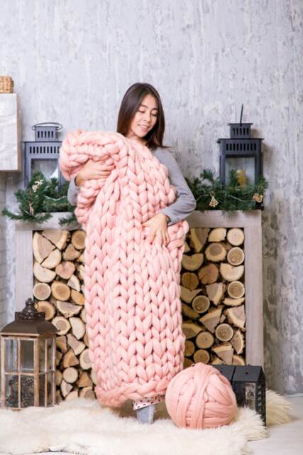 Chunky Knit Blanket, Super Giant Knit Blanket, Thick Yarn Bulky Knit, Merino Wool, Extreme Knitting - image 1