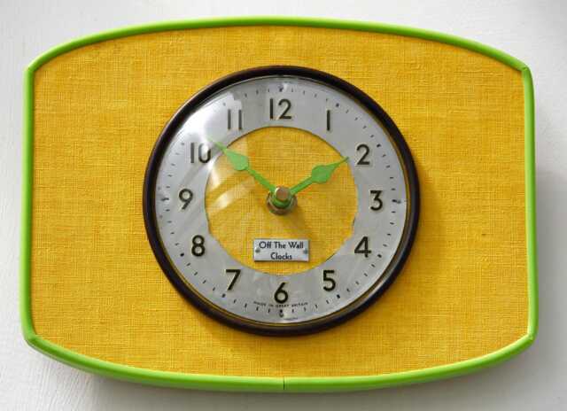 Mid Century Style Yellow Wall Clock - New 23cm Handmade Formica Retro Vintage French Gift Off The Clocks - image 1