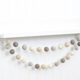 Neutral Christmas Decoration - Farmhouse Tree Garland Wool Felt Balls Cream, Stone, Oatmeal, Ivory - thumbnail 3