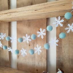 White Mint Christmas Garland, Nordic Ornament, Scandi Christmas 2021 Christmas, Snowflake Garland, Snowy Banner - thumbnail 3