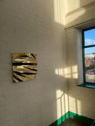 Brass Sculpture - Wall Art Brass Mirror Lucid Distorted Artwork Modern Gold Abstract